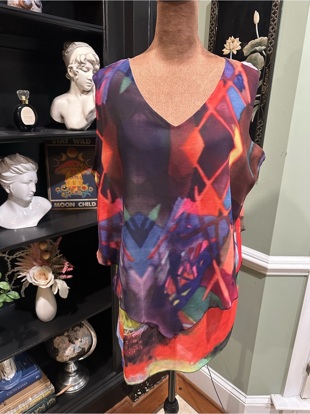Jade Abstract Art Print Sleeveless Tunic Top – 100% Polyester size large